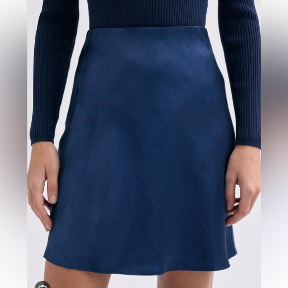 Aritzia// Babaton Slip Mini Skirt - Picture 2 of 7